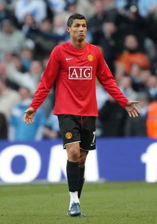 首席跟队：伊尔迪兹的续约问题不在年薪而在尤文的建队计划上（名记：伊尔迪兹续约焦点不在薪资，而在尤文的建队规划）