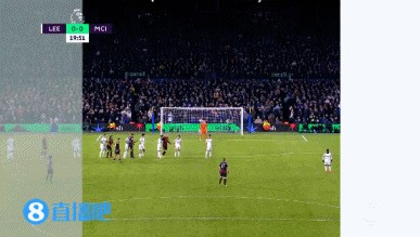 魔鬼赛程前闹内讧！利物浦遭遇四大危机，争四成球队终极目标（魔鬼赛程将至先起内讧！利物浦陷四重危机，争四或成唯一目标）