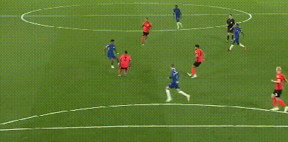 名宿公开夸赞球队新星（传奇球星公开力赞球队新秀）