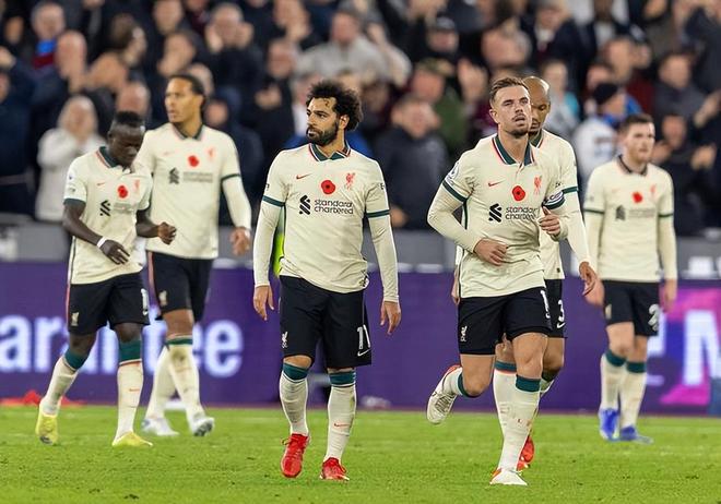 英超战报：米伦科维奇乌龙，霍尔制胜，埃弗顿3-0大胜森林（英超快讯：米伦科维奇乌龙，霍尔破门，埃弗顿3-0完胜诺丁汉森林）