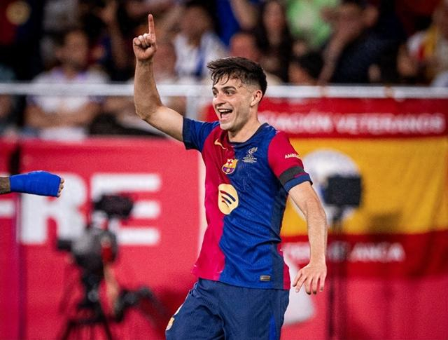 “苏超”最大黑马，泰州先后战胜常规赛第三、二、一名夺冠（苏超最大黑马！泰州连克常规赛前三强夺冠）