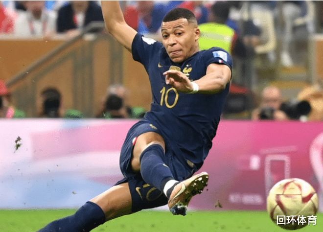 托蒂回忆向对手吐口水事件：我至今仍对那次行为感到羞愧（托蒂谈吐口水风波：至今仍为当时举动感到羞愧）